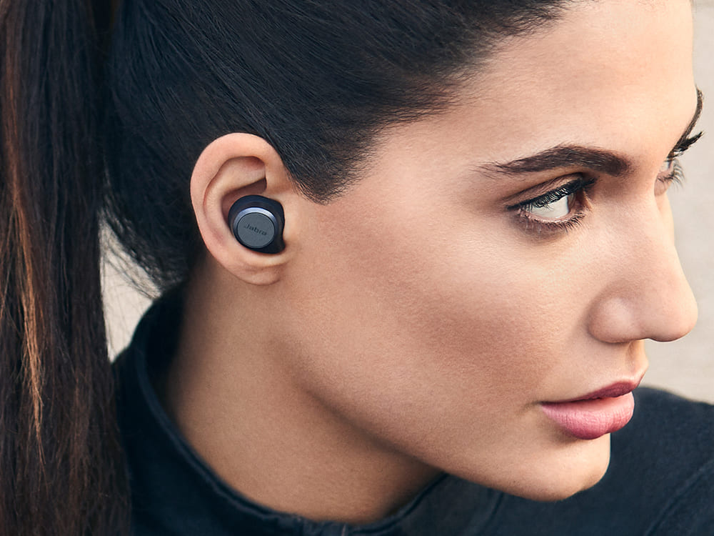 Jabra Elite Active 75t en los oídos