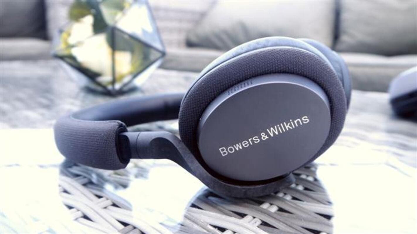 Los mejores auriculares con cancelación de ruido Bowers & Wilkins PX7
