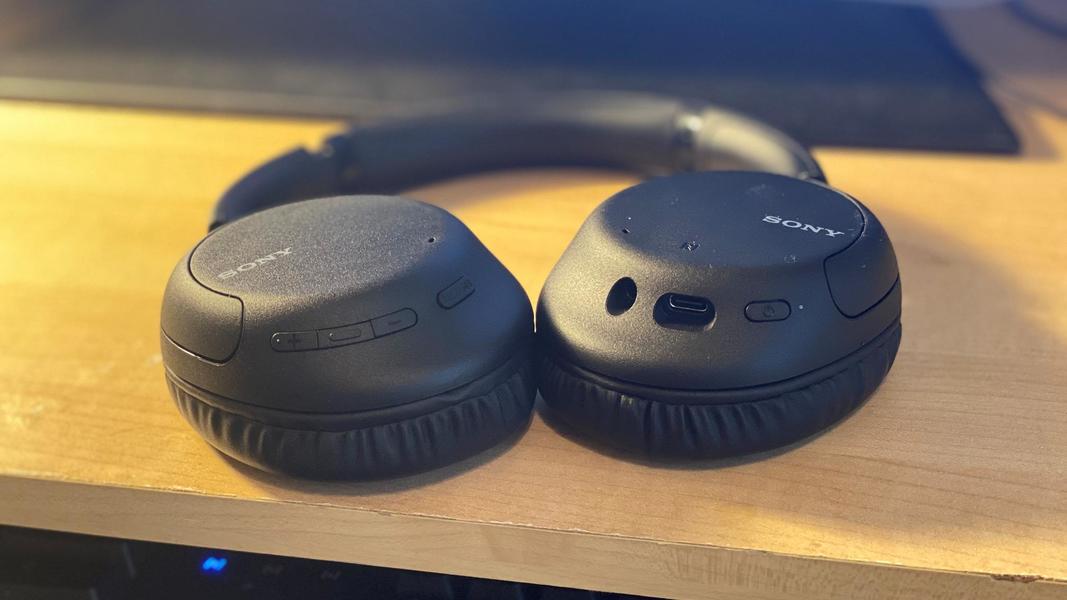 Auriculares WH-CH710N