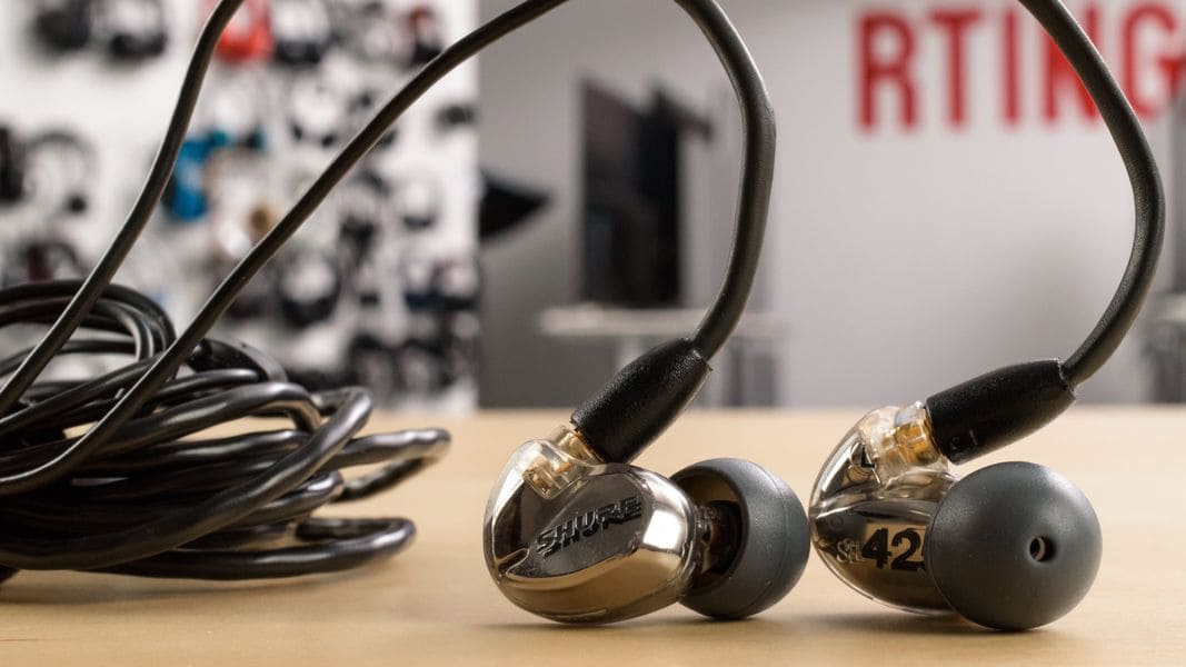 Los mejores auriculares al vacío Shure SE425