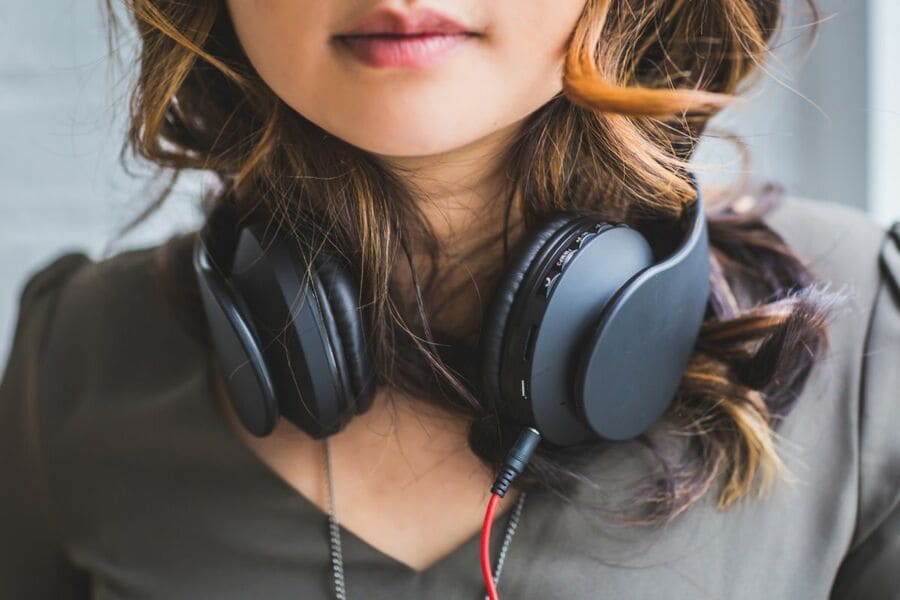 Headphones with a good microphone