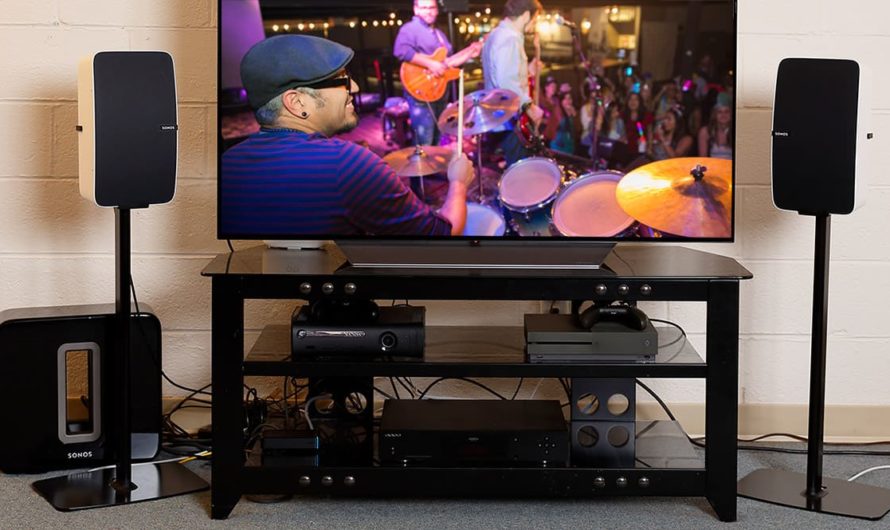 ¿Cómo conectar un altavoz a un televisor?