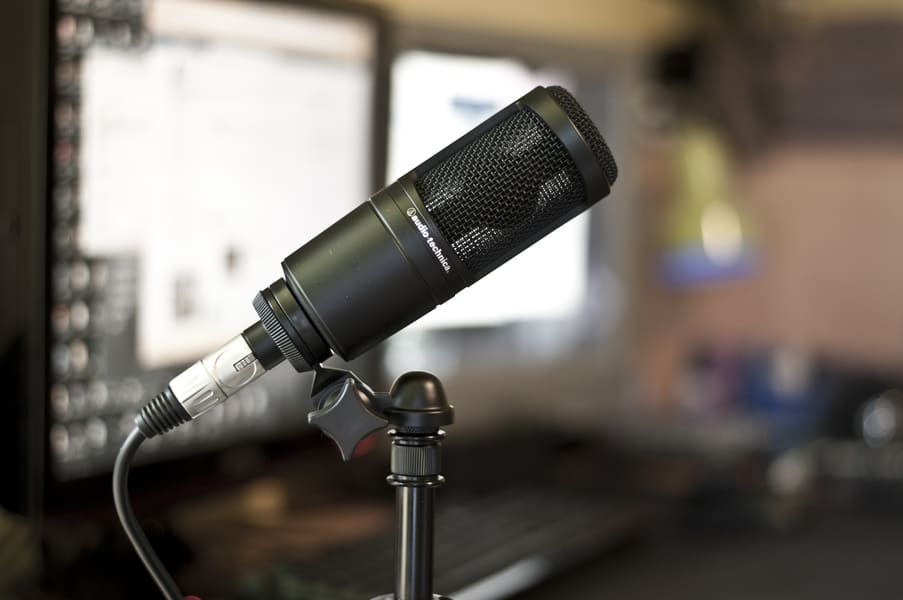 conectar un micrófono a una pc